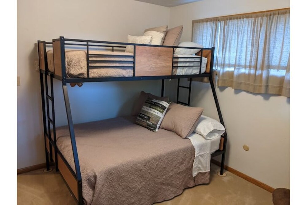 Luxury Farm Getaway at Sunset Hill Crawford County Vrbo