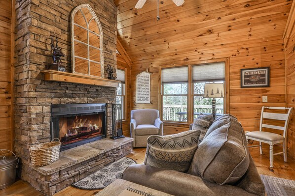 Smart TV, fireplace, DVD player