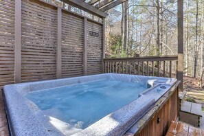 Unclassified image, 3 of 23, button