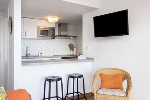 Microwave, oven, stovetop, dishwasher - Home2Book Poris Ocean View (Porís de Abona)