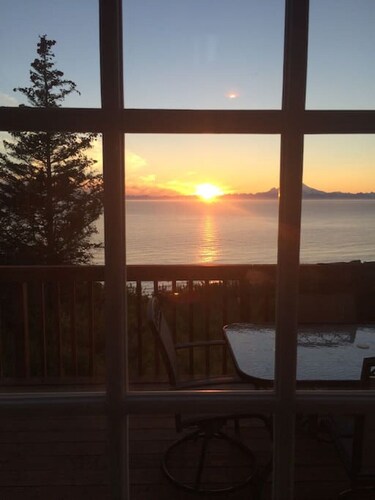 Lost Anchor Cabins - Douglas Cabin