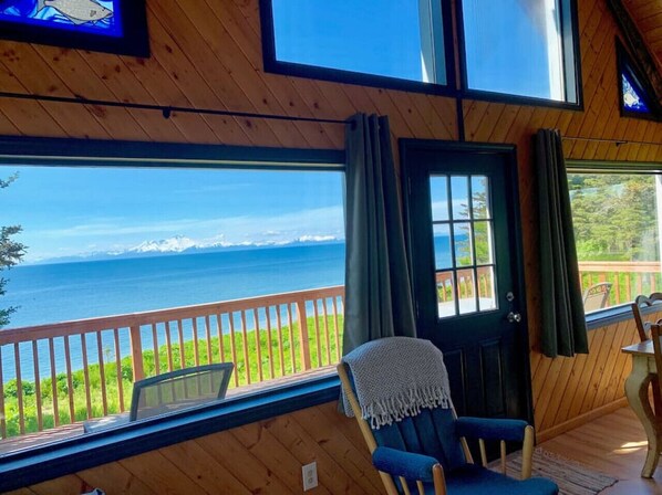 Interior - Lost Anchor Cabins - Douglas Cabin (Anchor Point)