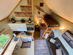 Interior - Lost Anchor Cabins - Iliamna Cabin (Anchor Point)