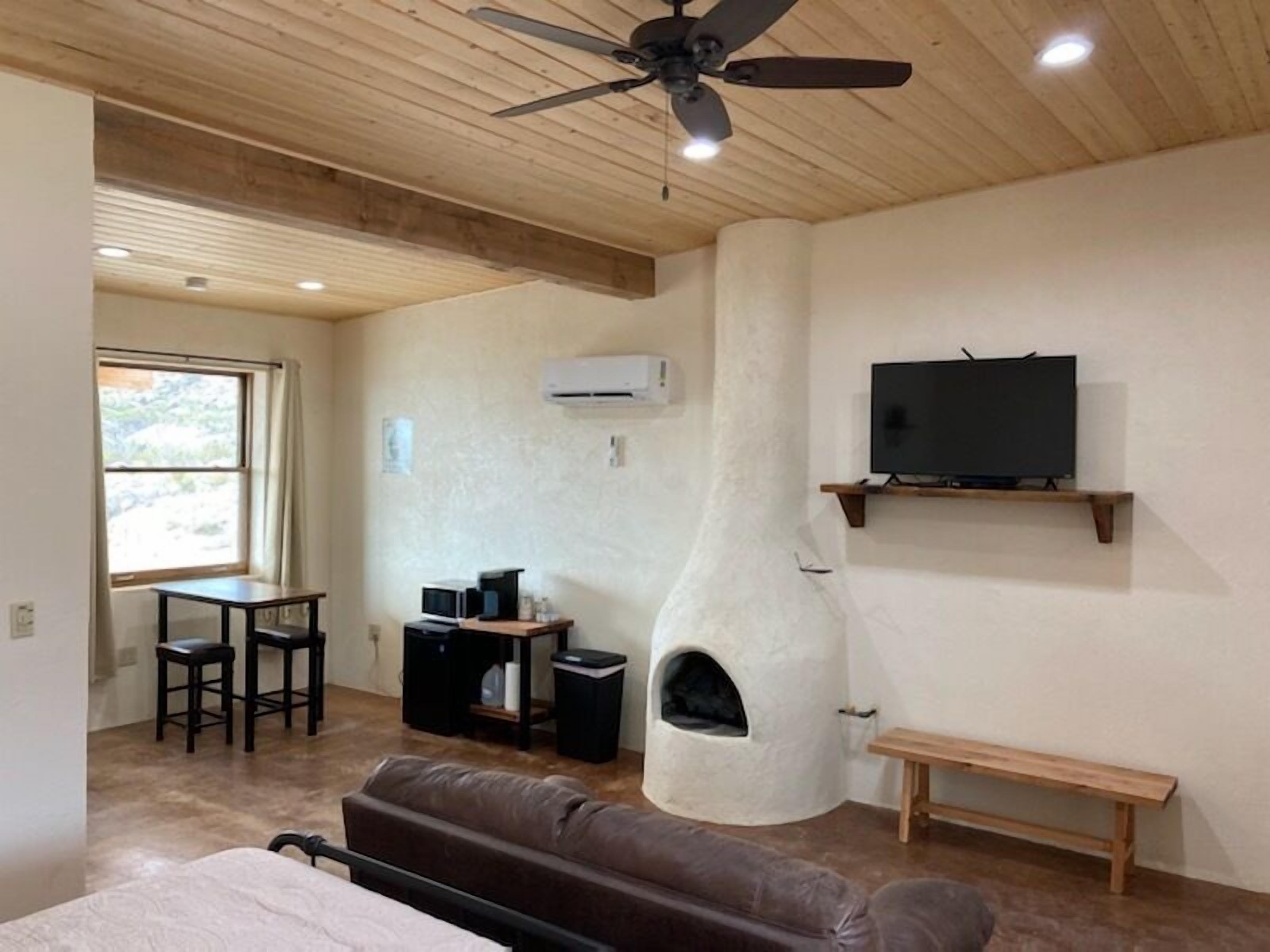 1 dormitorio, tabla de planchar con plancha, wifi