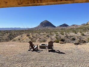 المنطقة المحيطة بالمنشأة