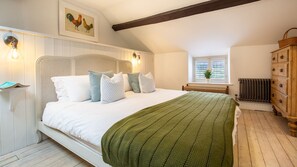 3 bedrooms, iron/ironing board, travel cot, free WiFi