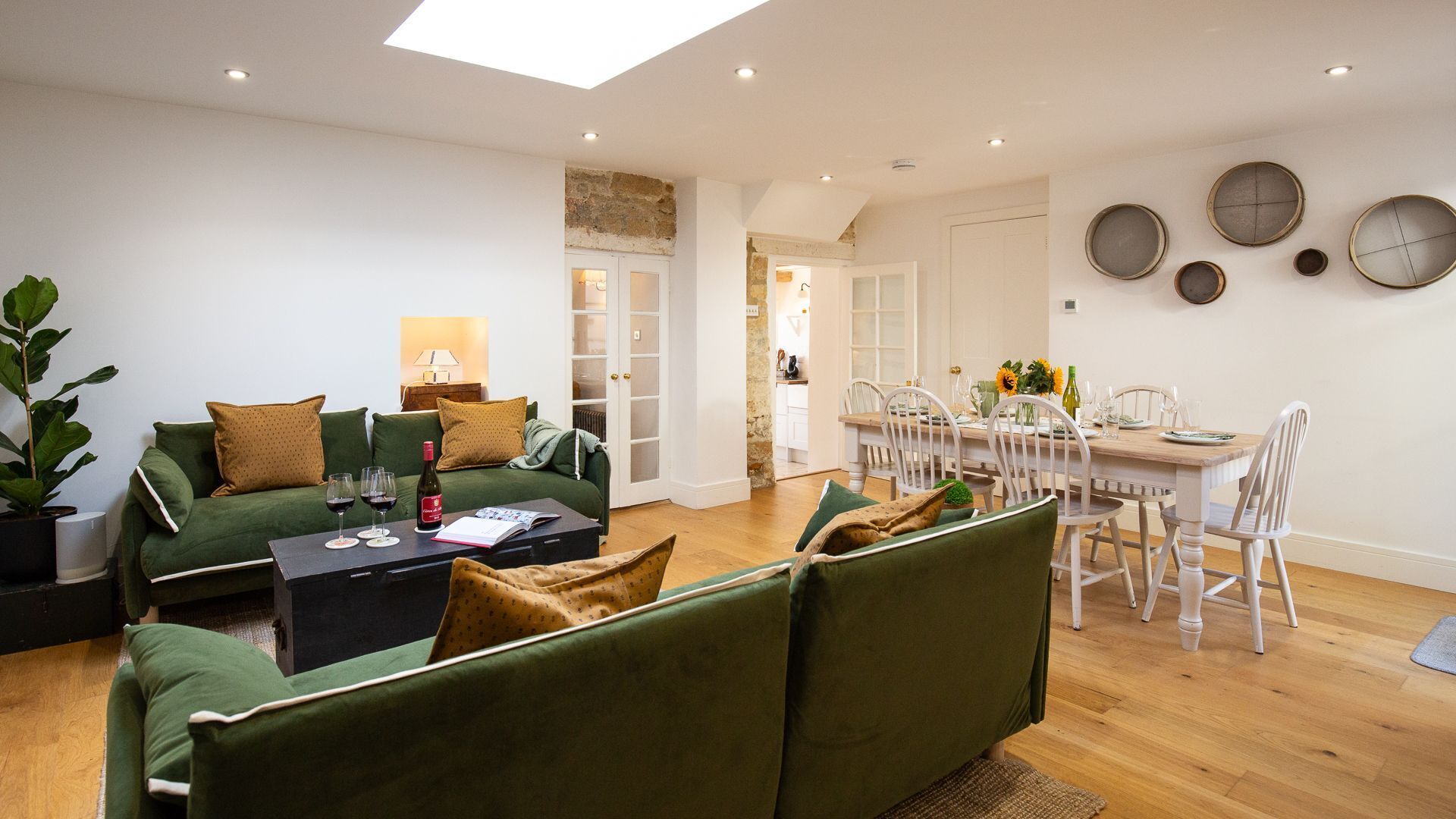 TV, fireplace, stereo, offices
