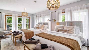 5 Schlafzimmer, Schreibtisch, BĂŒgeleisen/BĂŒgelbrett, Reisekinderbett