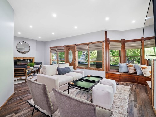 Wine Country Escape - Hot Tub - Sleeps 12