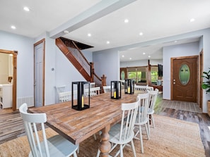Dining - Wine Country Escape - Hot Tub - Sleeps 12 (Geneva)