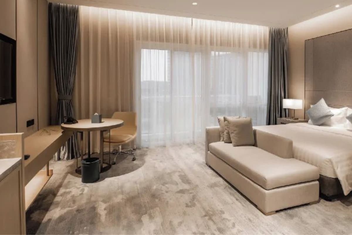 Executive King Room