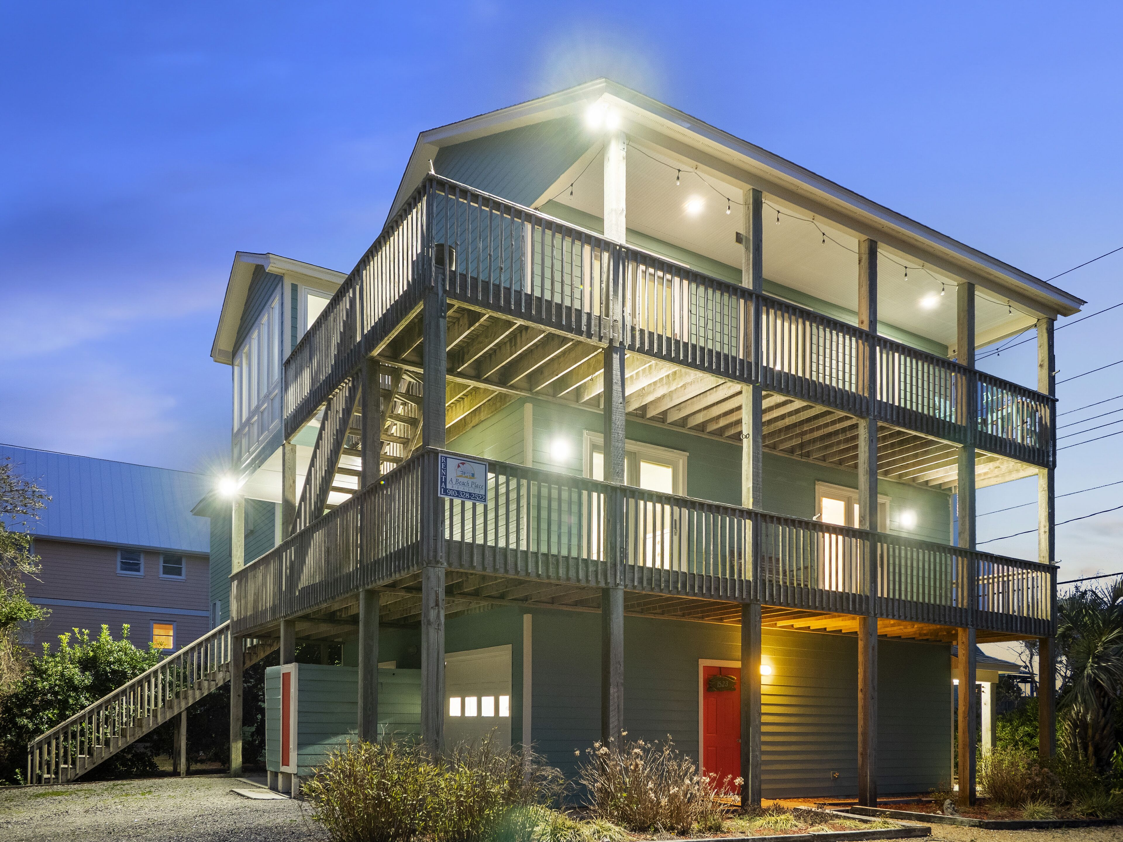 Spacious Ocean View Home & Great Location!