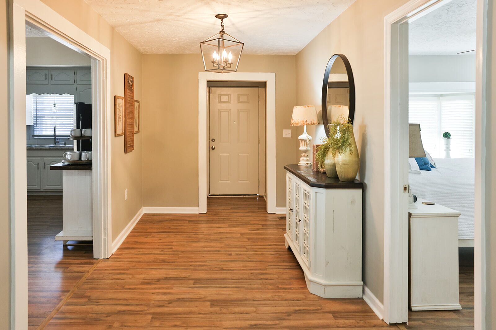 3 bedrooms, iron/ironing board, travel crib, free WiFi