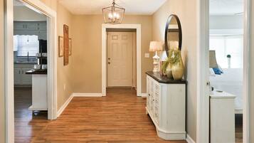 3 bedrooms, iron/ironing board, travel crib, free WiFi