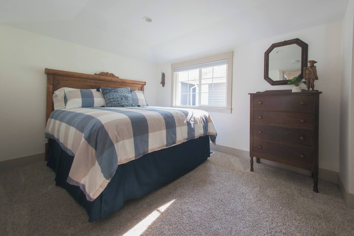 3 bedrooms, iron/ironing board, travel crib, WiFi