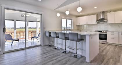 Fully Remodeled Hillsboro Home w/ Home Theater!