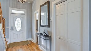 Interior - 508 Ocean by Avantstay Waterfront, Pool, Beach (Isle of Palms)