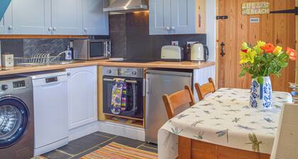 2 bedroom accommodation in Berea, near St Davids