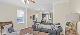 Cozy 2BR Townhome Near Ft Jackson | Sleeps 4