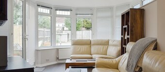 2 bedroom accommodation in Poole