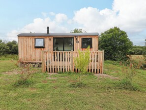 平房 | 住宿正面