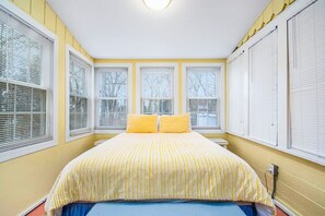5 bedrooms, Internet, bed sheets