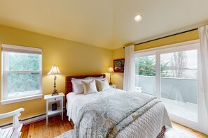 3 habitaciones, tabla de planchar con plancha, internet y ropa de cama 