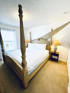 3 bedrooms, iron/ironing board, WiFi, bed sheets