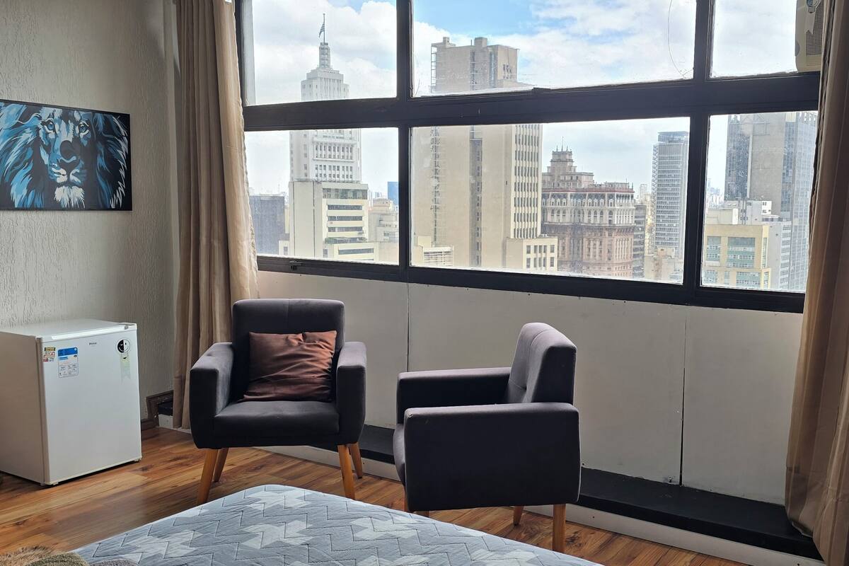 Departamento económico | Cortinas blackout, tabla de planchar con plancha y wifi gratis