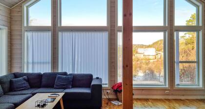 Atemberaubendes Zuhause in Lyngdal mit.