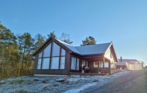 Exterior - Stunning home in Lyngdal with WiFi (Lyngdal)