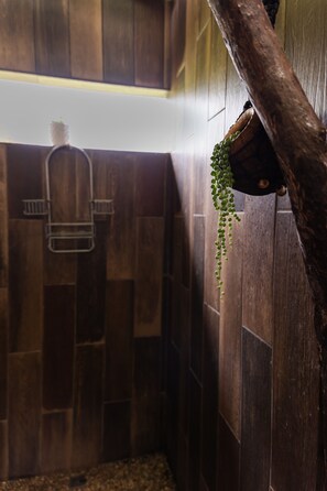 Ferienhütte | Dusche im Bad