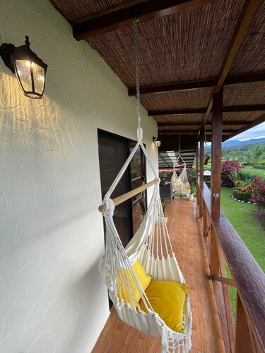 Equipped and cozy place! Perfect to relax and rest!<br><br>(Lugar equipado y acogedor)