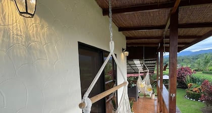 Equipped and cozy place! Perfect to relax and rest!<br><br>(Lugar equipado y acogedor)