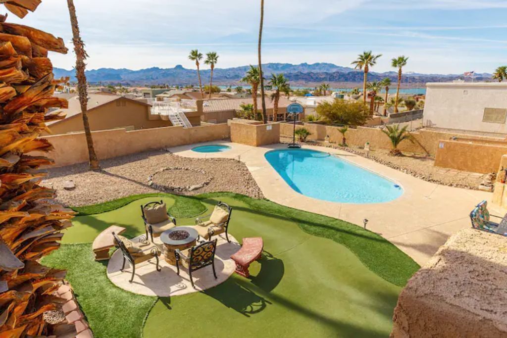 Havasu Oasis ~ Pool & Hot Tub! BOOK Now ~ Mid-Week Specials!!!