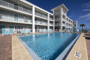 Opvarmet pool