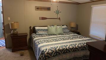 3 bedrooms, free WiFi, bed sheets