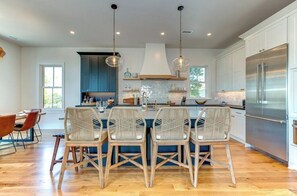 Fridge, microwave, oven, stovetop - 614 Palm Blvd. Brand New Custom Built Home! Pool and Water Views! (Isle Of Palms)