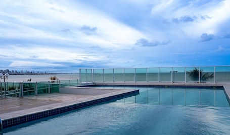 Apartment | Pool | Outdoor pool