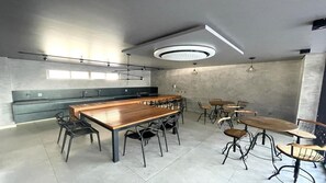 Apartment | Dining