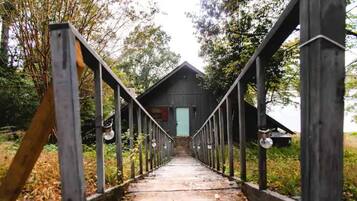 Enceinte de lâhĂ©bergement