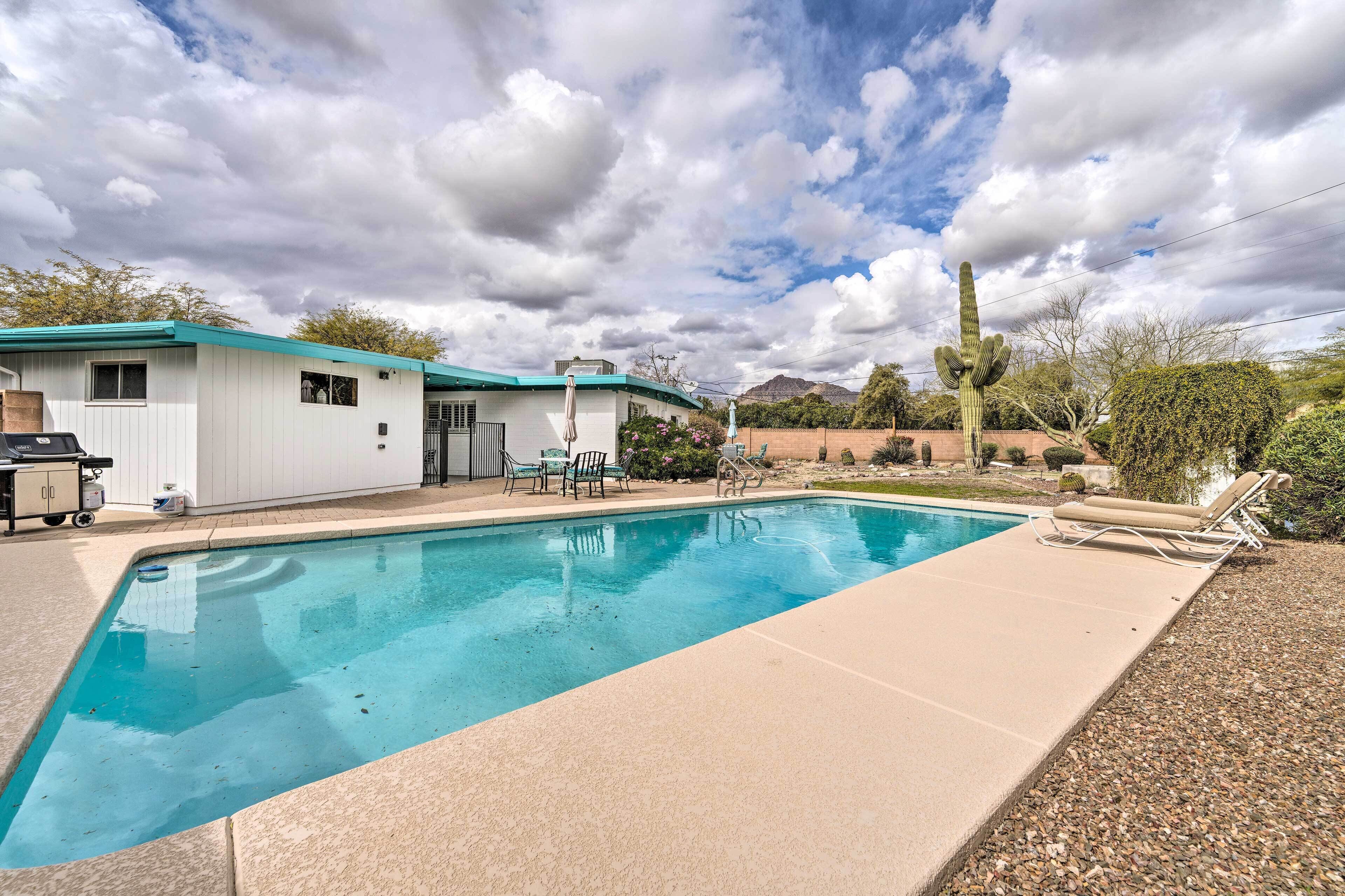 Scottsdale Getaway w/ Pool: Walk to Old Town!