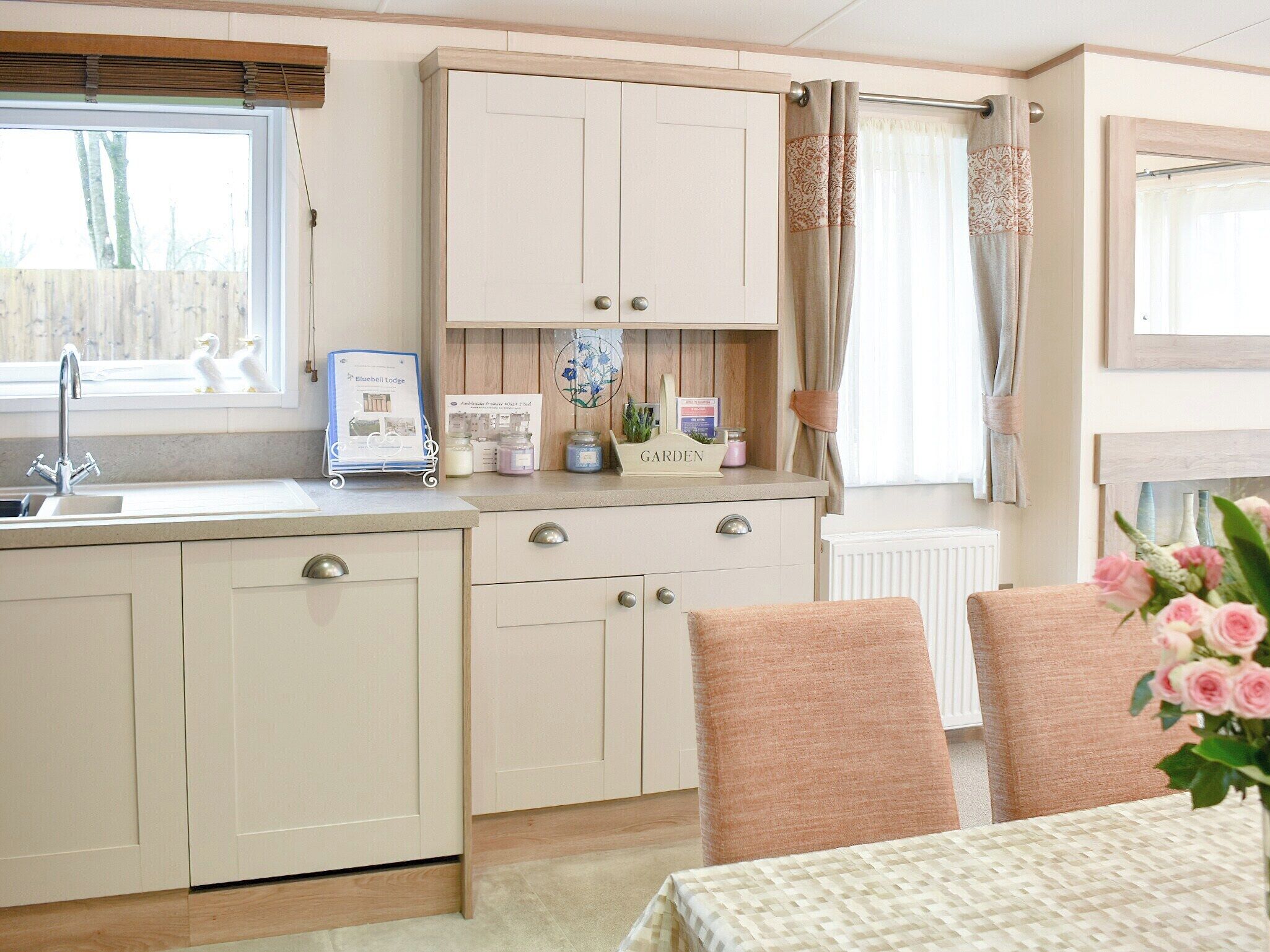 Dishwasher, high chair