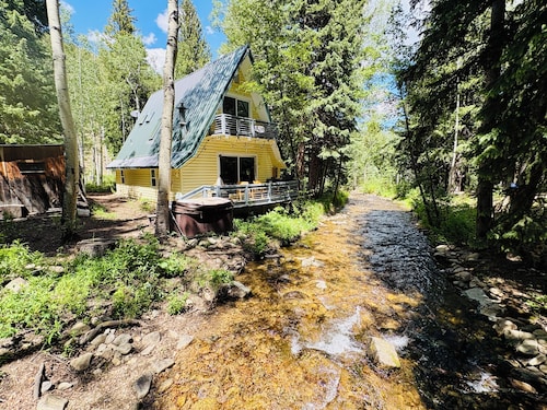 Lazy Me ~ A Magical Creek-front Cabin with Hot Tub & Private Woods