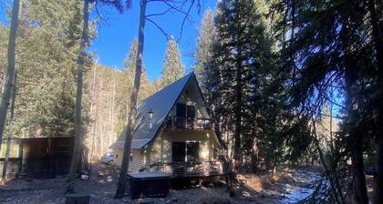 Lazy Me ~ A Magical Creek-front Cabin with Hot Tub & Private Woods