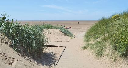 5 bedroom accommodation in Warton, near Lytham