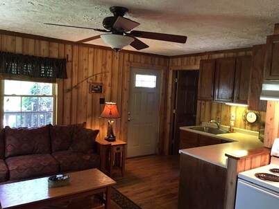 The Bear's Den/Dale Hollow Lake/Eagle Cove/Star Pointe