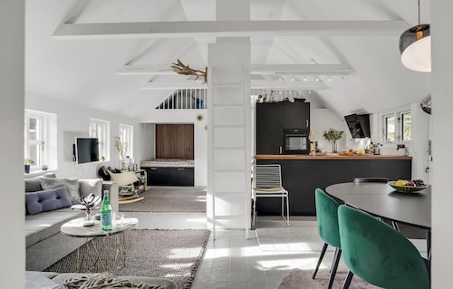 Amazing home in Pandrup