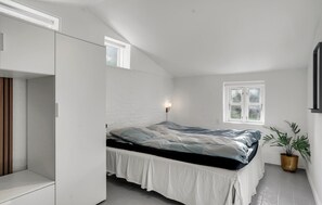 3 makuuhuonetta, vauvan matkasänky, ilmainen Wi-Fi