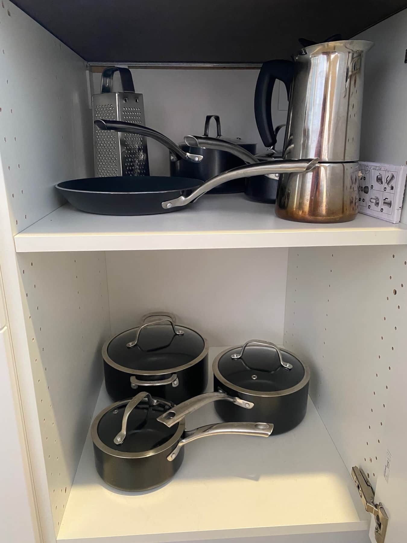 Tout ce qu’il faut pour les cuistots !Une cuisine complète bien équipée ! (5)
